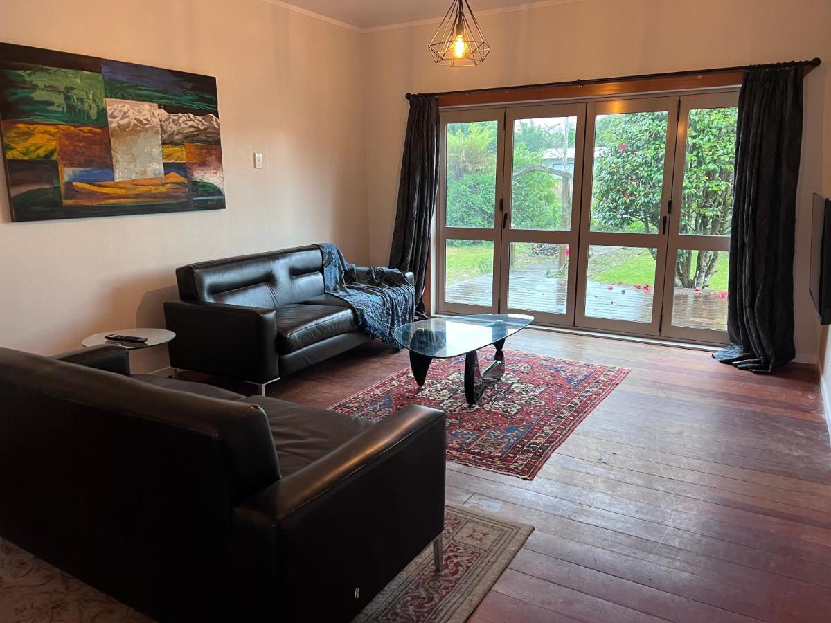 Peter'S Bach Villa โรโตรัว ภายนอก รูปภาพ